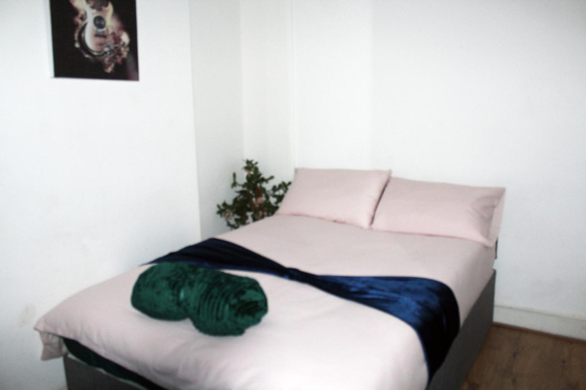 Cozy Rooms Or Apartment In London Townhouse Fast Links To Central Экстерьер фото